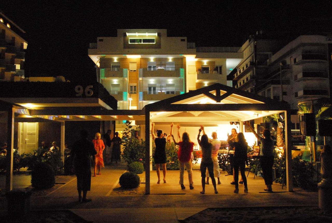 Hotel Record Riccione Exterior photo